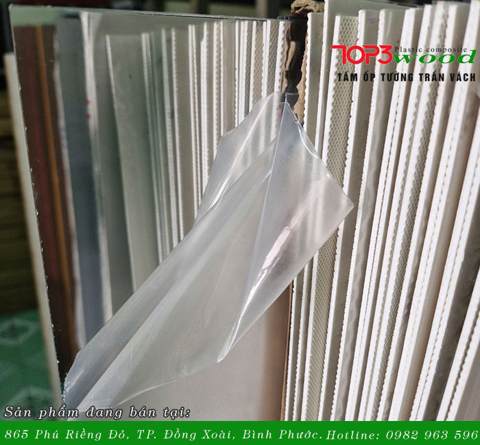tấm mica gương thủy