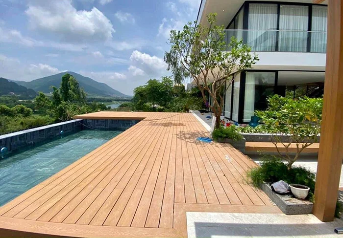 Sử dụng lắp đặt trong các ứng dụng ngoài trời như hồ bơi, sân thượng, lối đi..