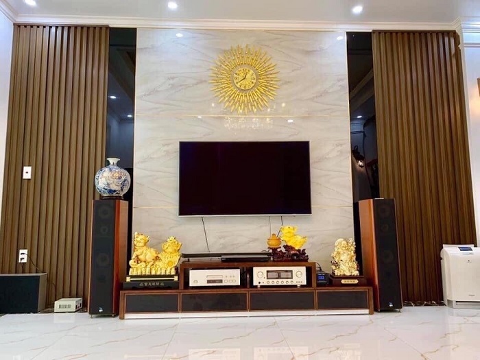 Kết hợp với tấm pvc vân đá ốp tạo điểm nhấn sang trọng hiện đại