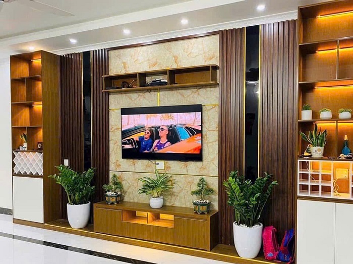 Kết hợp vách nhựa và kệ trang trí